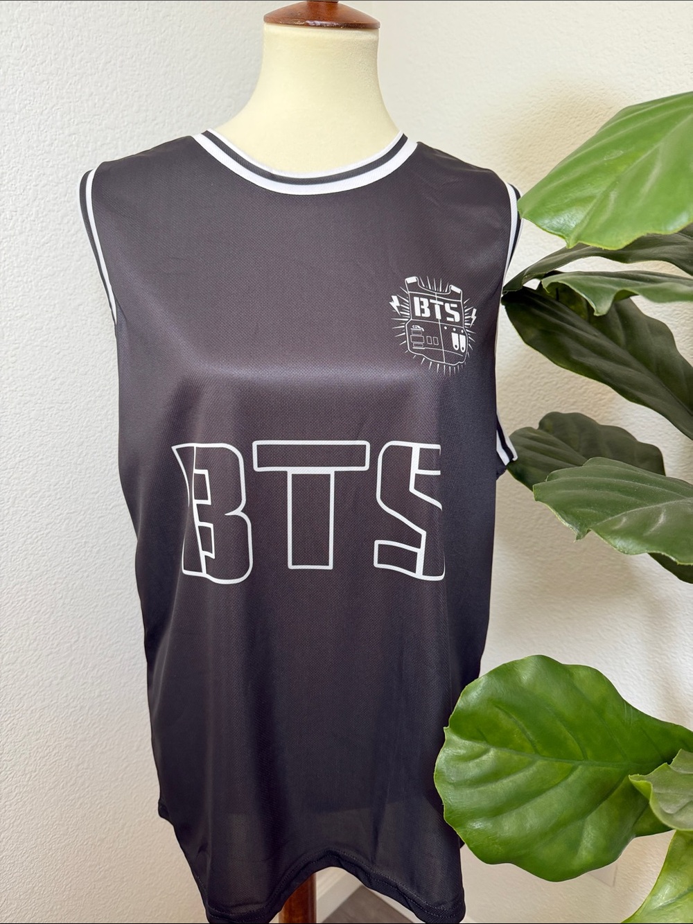 BTS RM Black Sleeveless Jersey + Clear Photo Card Lanyard - Picture 3 of 14